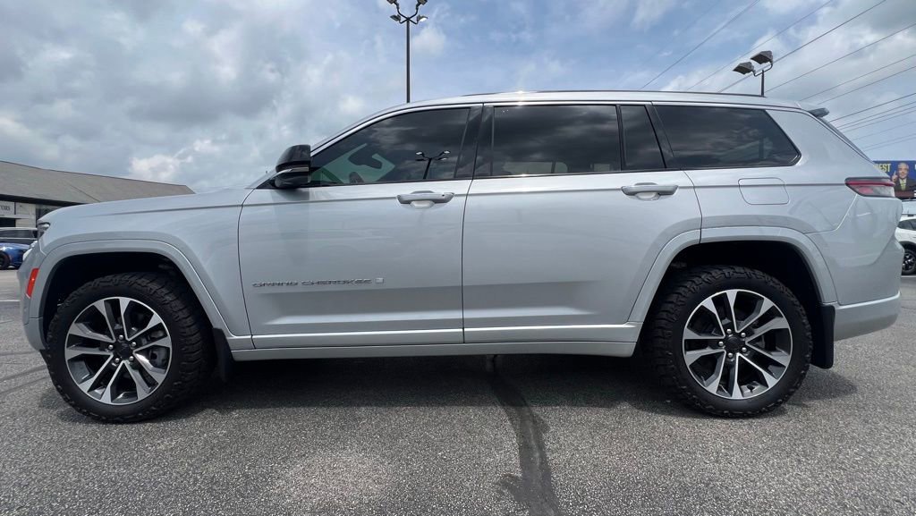 Used 2022 Jeep Grand Cherokee L Overland image 3