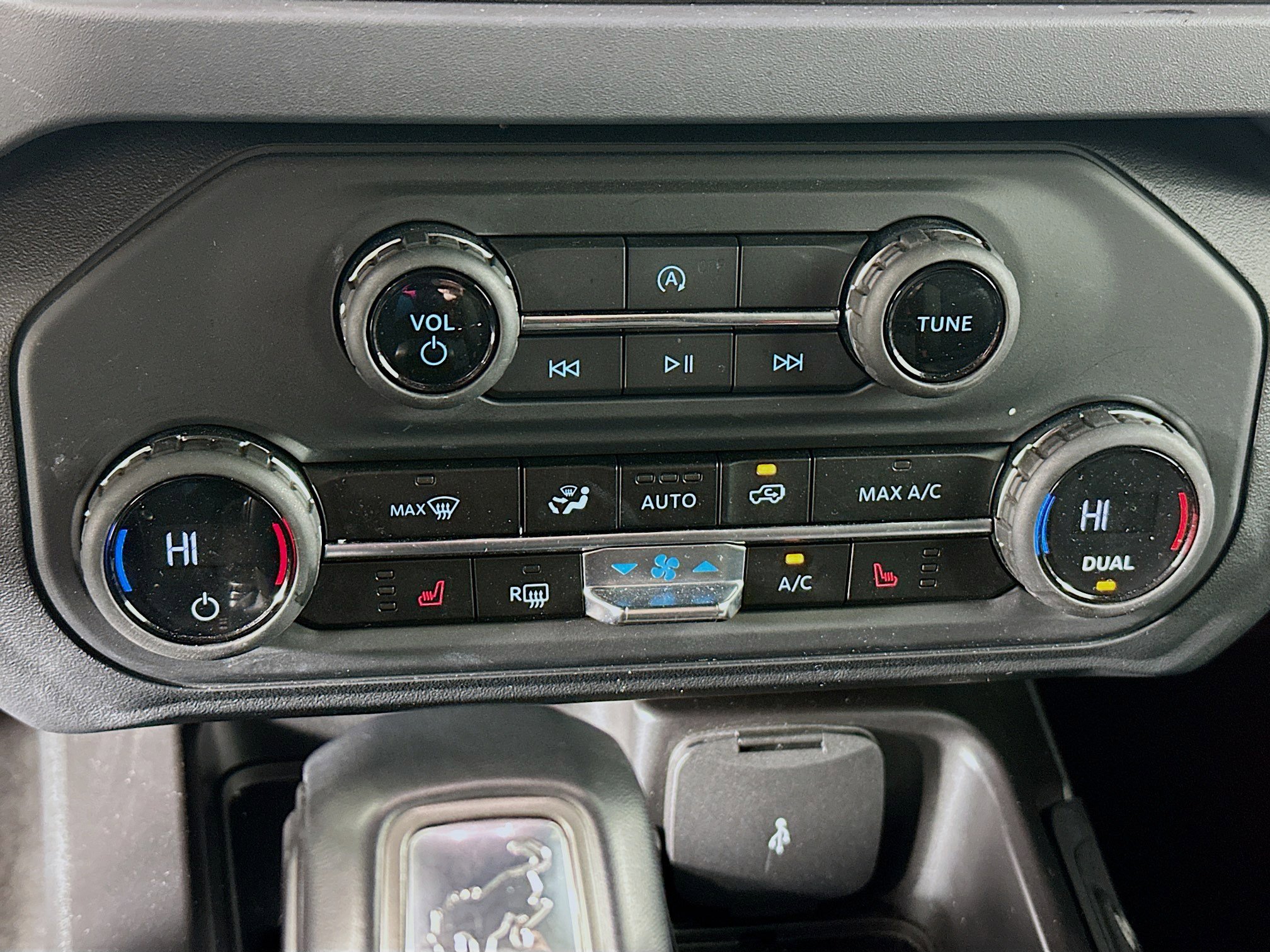 Used 2025 Ford Bronco Big Bend image 24