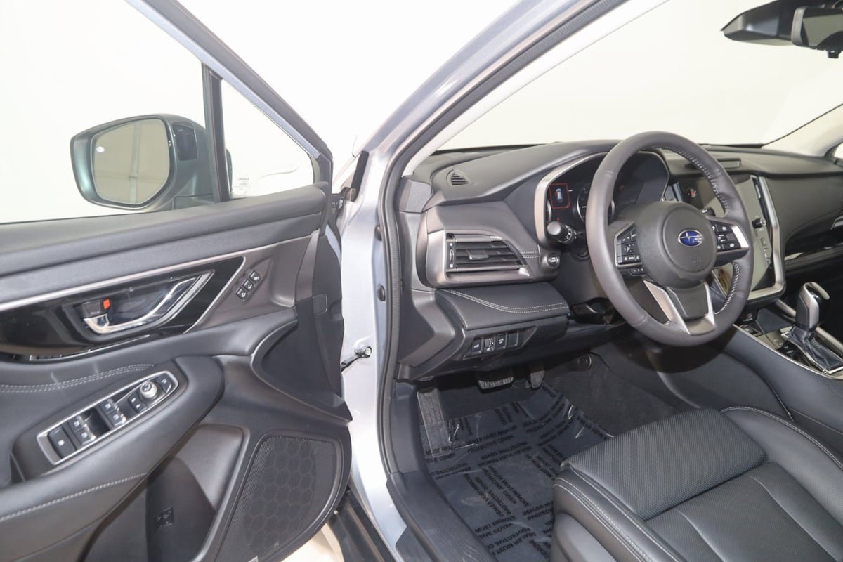 Used 2025 Subaru Outback Touring XT image 48