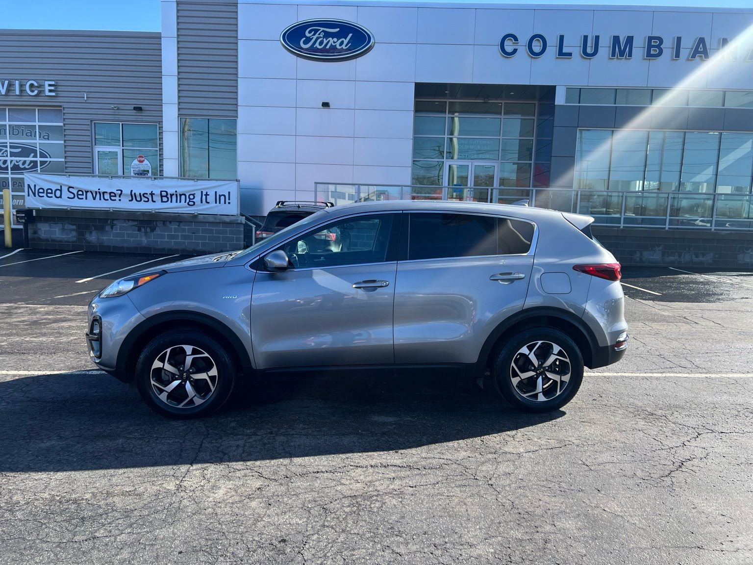 Used 2021 Kia Sportage LX image 2