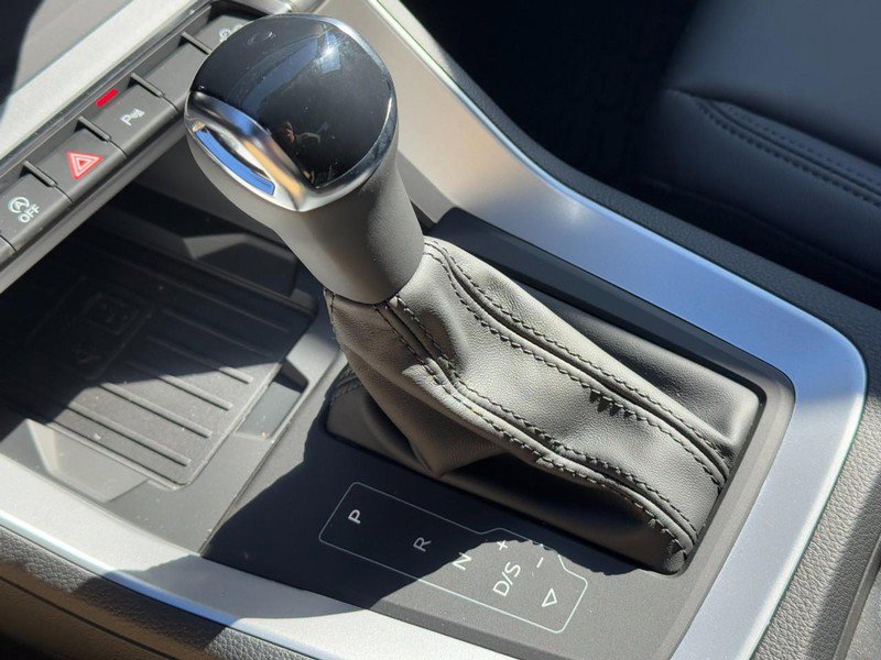 New 2025 Audi Q3 2.0T Premium image 14
