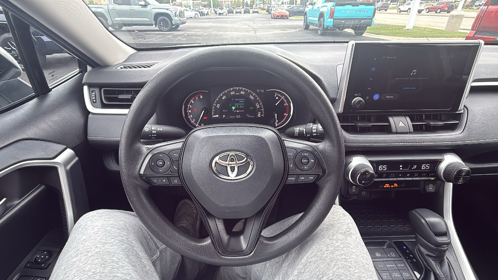 Certified 2025 Toyota RAV4 XLE AWD/4WD image 15