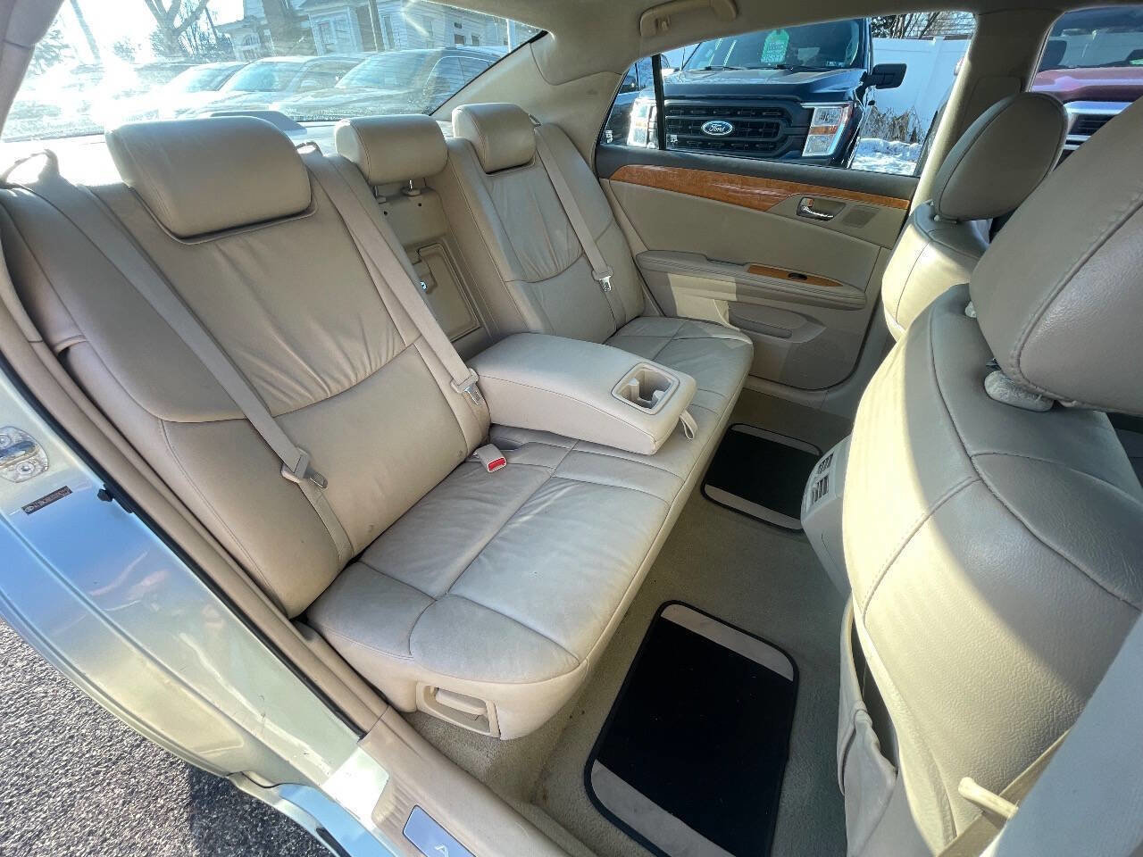 Used 2005 Toyota Avalon XLS image 29