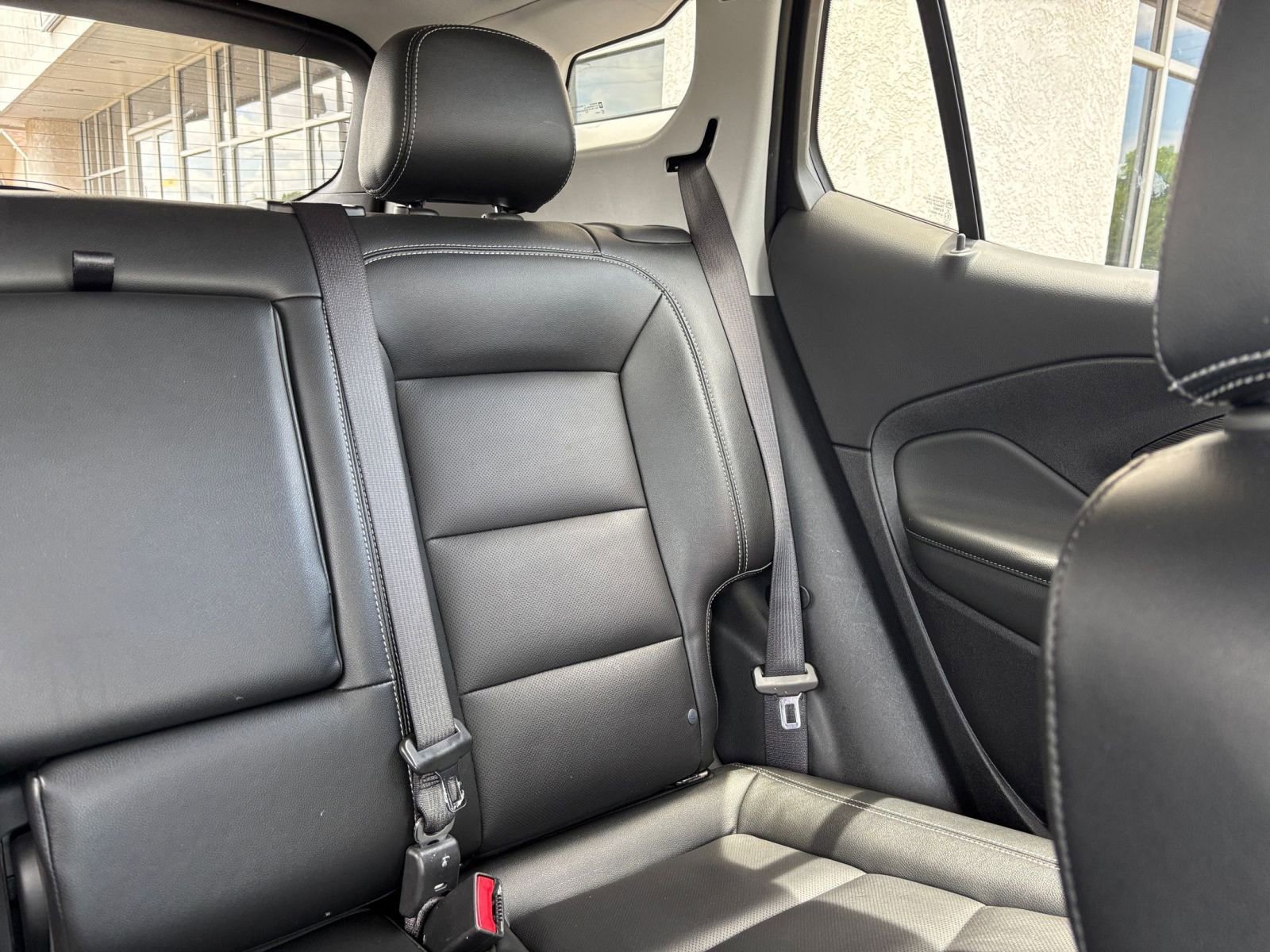 Used 2024 GMC Terrain SLT AWD/4WD image 39