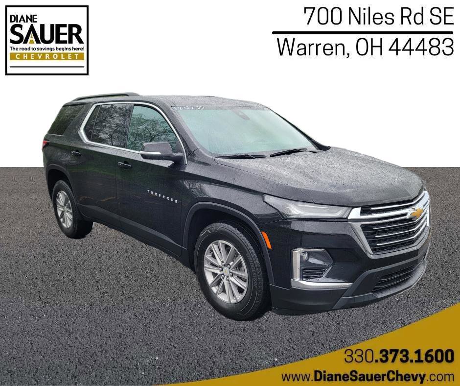 Used 2023 Chevrolet Traverse LT image 1