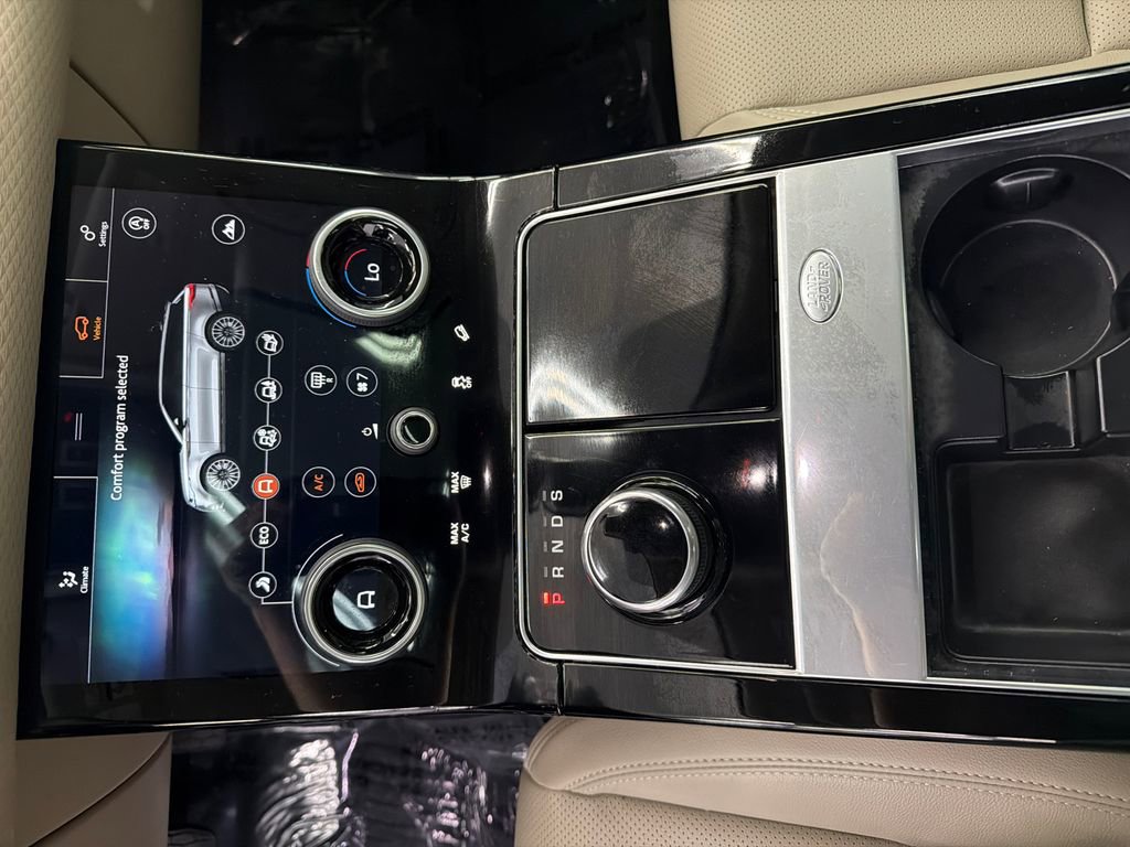 Used 2020 Land Rover Range Rover Velar S AWD/4WD image 33