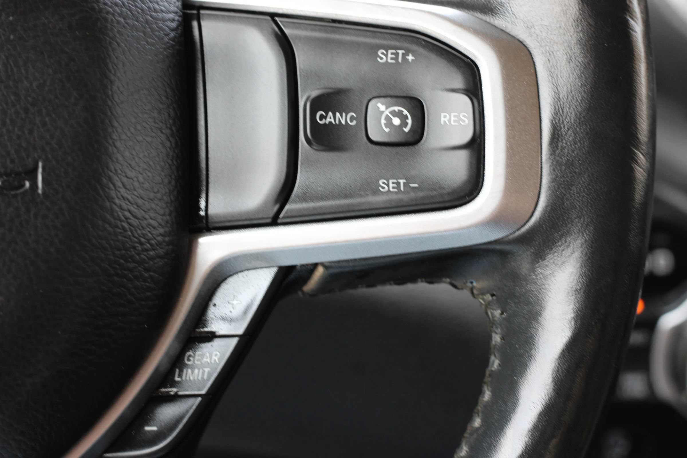Used 2019 RAM 1500 Big Horn AWD/4WD image 17