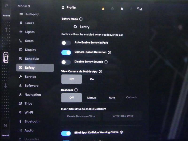 Used 2021 Tesla Model S Plaid image 15