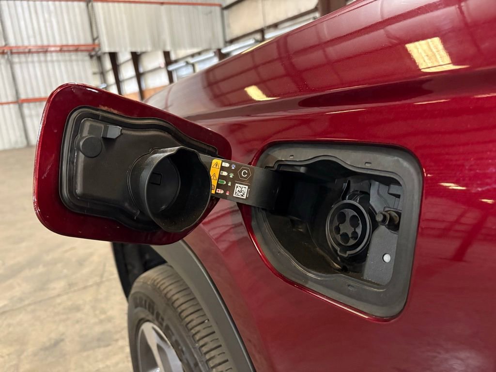 Used 2024 Jeep Grand Cherokee Limited 4xe image 12