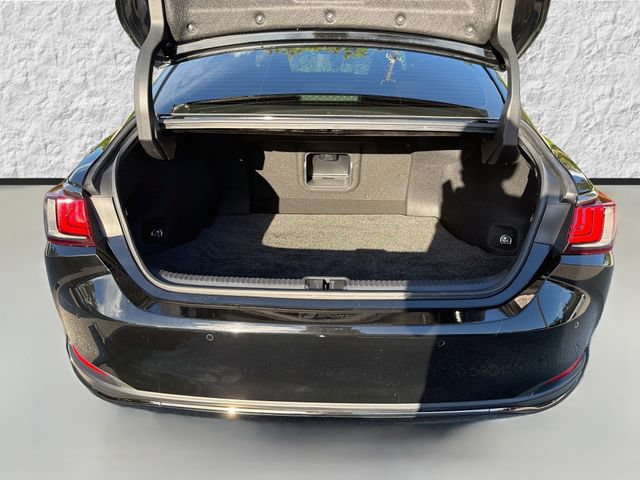 Used 2024 Lexus ES 300h F Sport w/ Accessory Package (Z2) FWD image 12