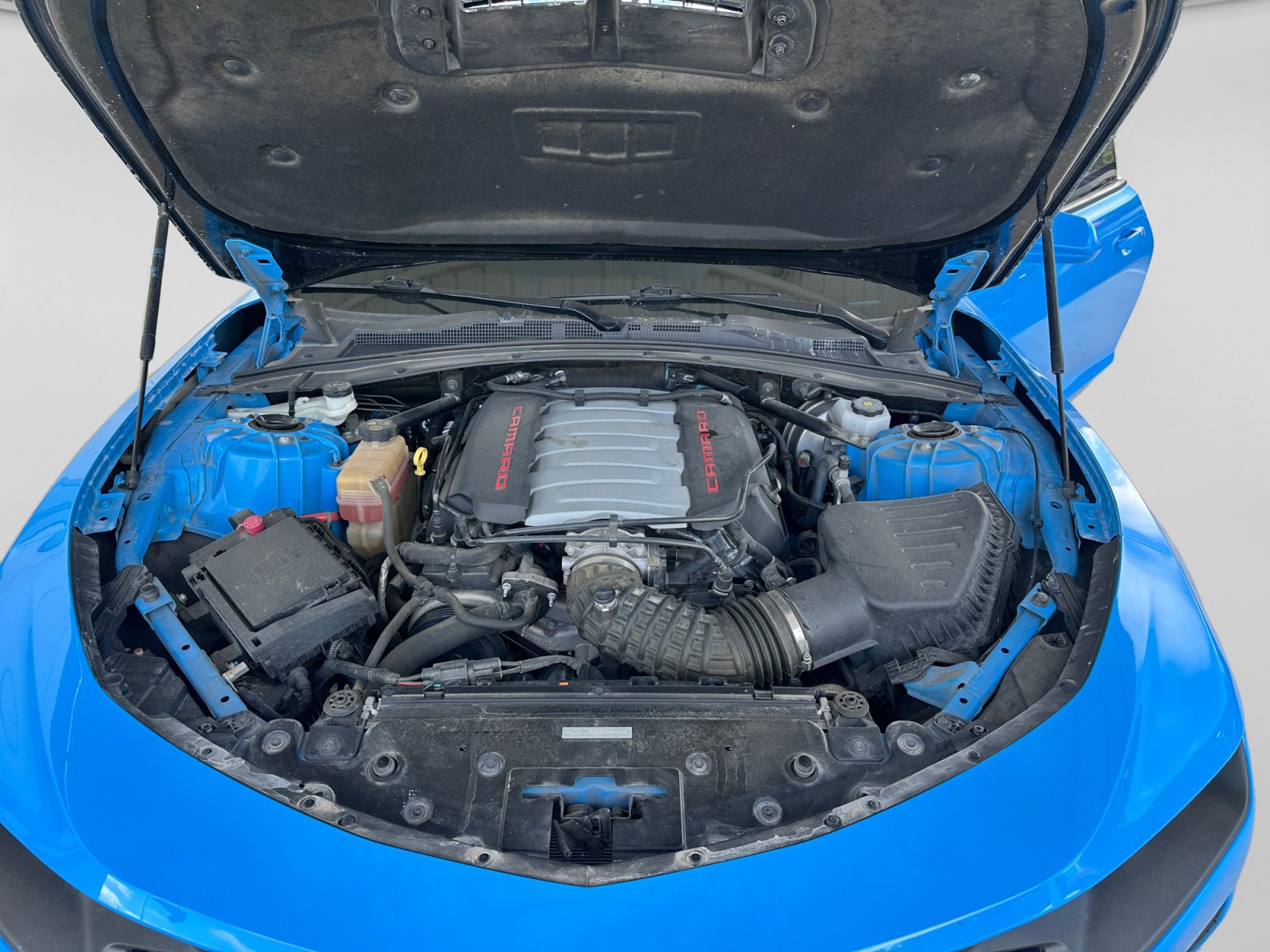 Used 2023 Chevrolet Camaro LT w/ Technology Package RWD image 19