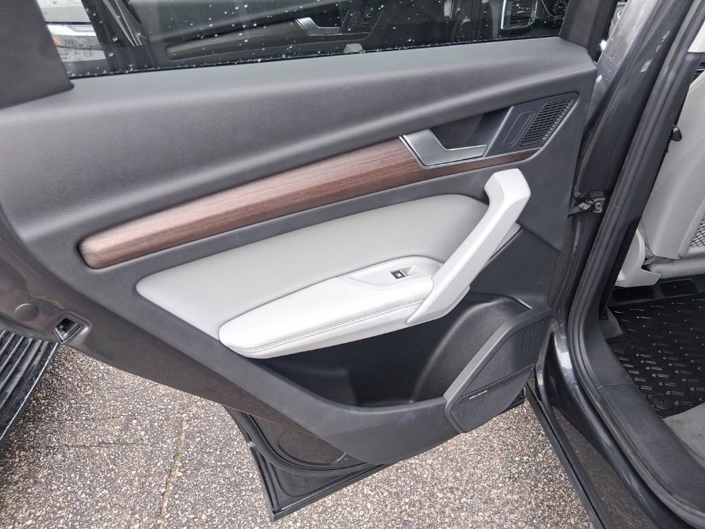 Used 2021 Audi Q5 2.0T Premium Plus w/ Premium Plus Package image 10