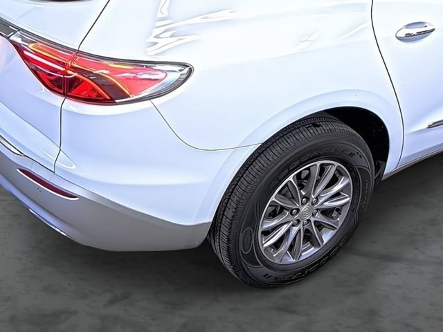Used 2022 Buick Enclave Essence FWD image 13