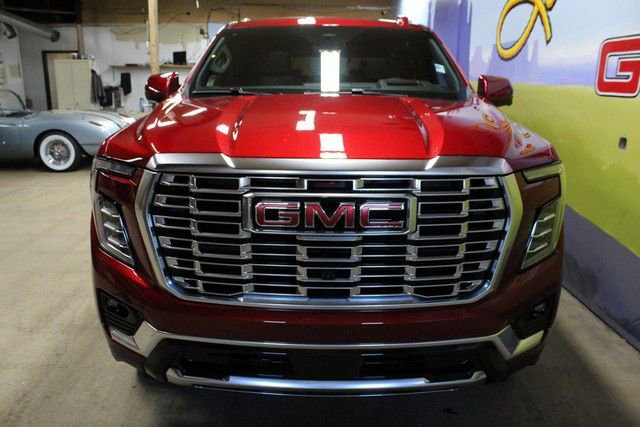New 2026 GMC Yukon Denali w/ Denali Reserve Package image 3