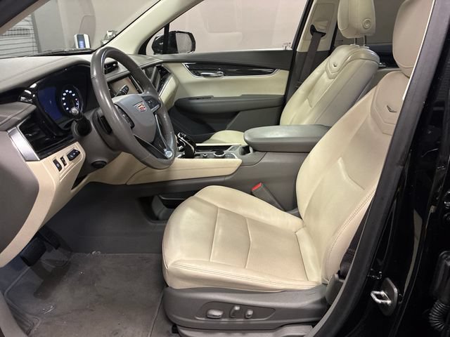 Certified 2022 Cadillac XT6 Premium Luxury w/ Technology Package FWD image 9