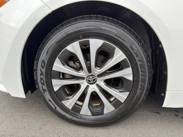 Used 2022 Toyota Corolla LE FWD image 28