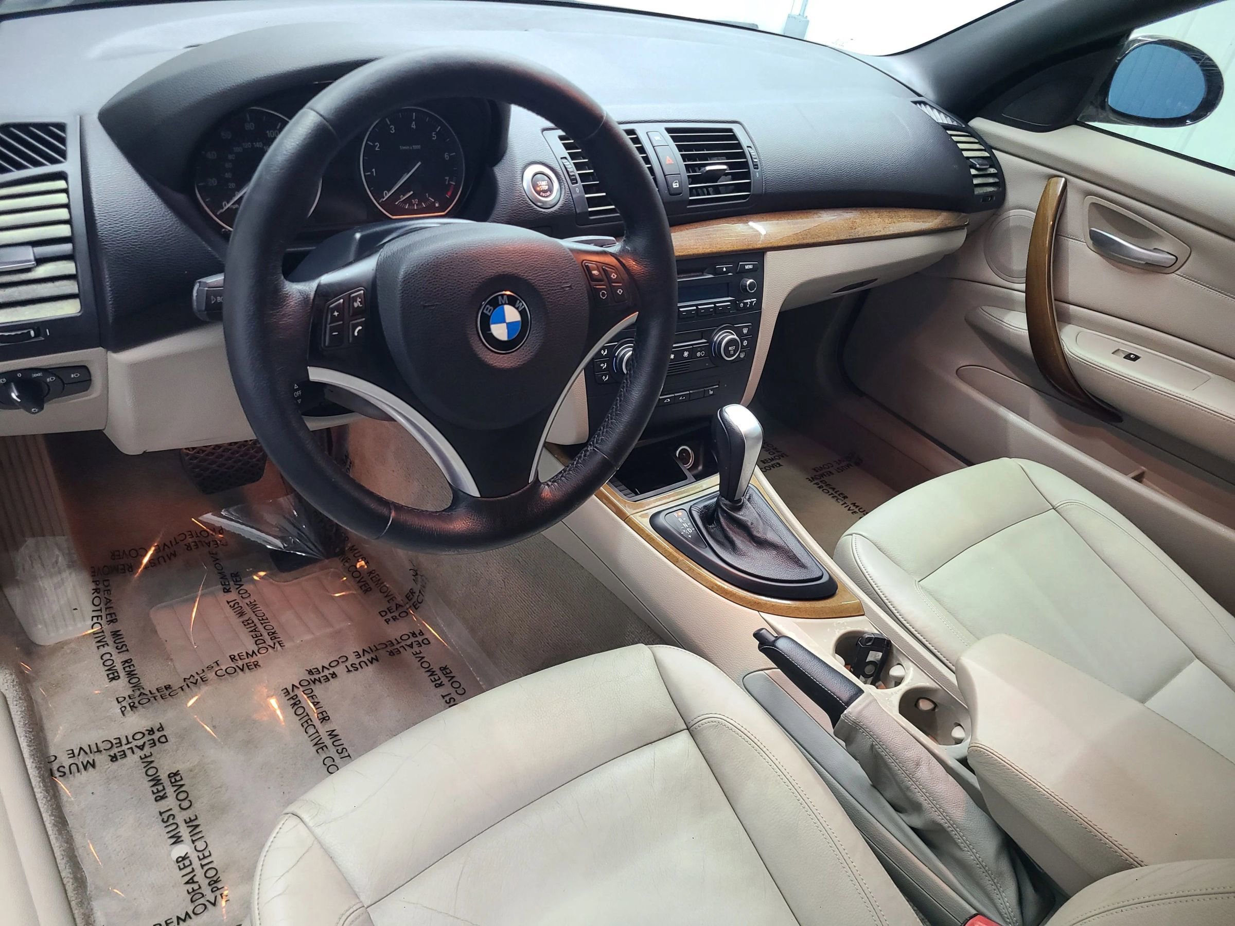 Used 2009 BMW 128i Convertible RWD image 23