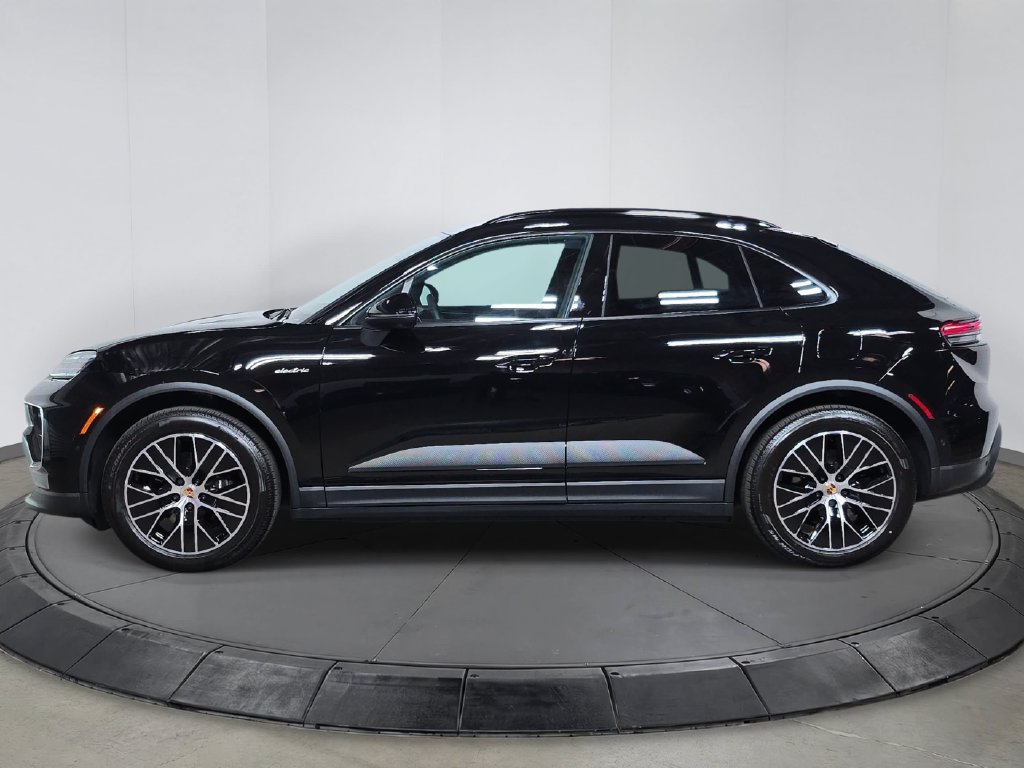 New 2026 Porsche Macan Electric RWD image 2