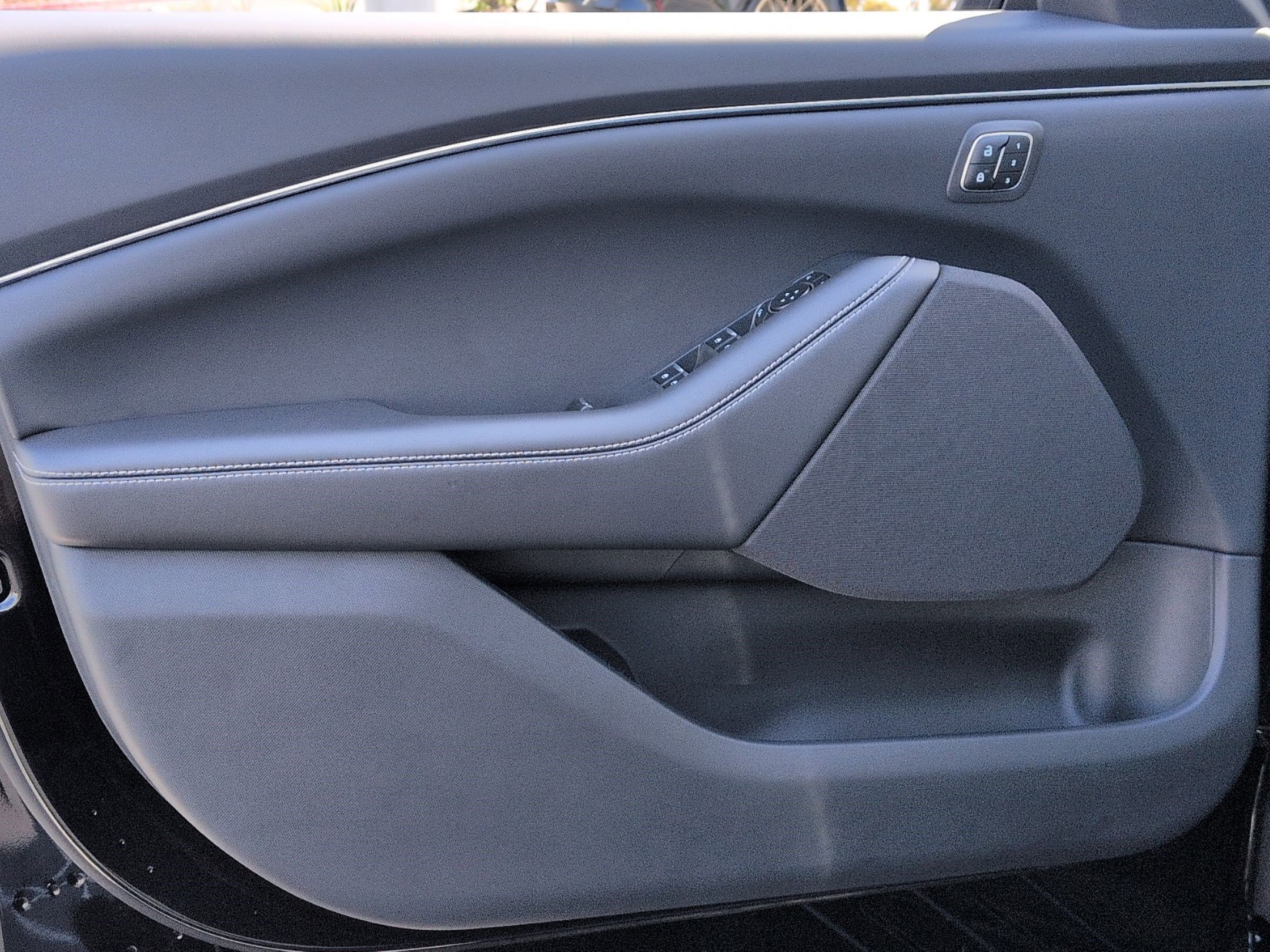 Used 2024 Ford Mustang Mach-E Select w/ Comfort Package Lite image 14