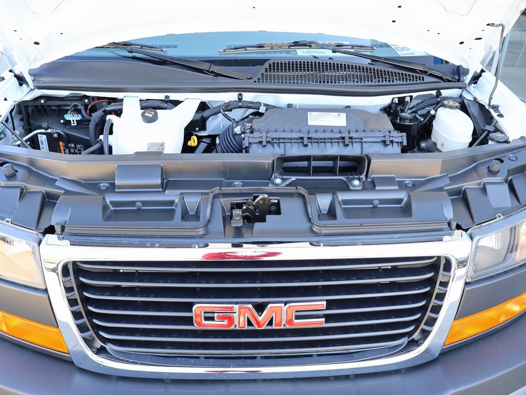 New 2025 GMC Savana 3500 Extended w/ Driver Convenience Package image 33