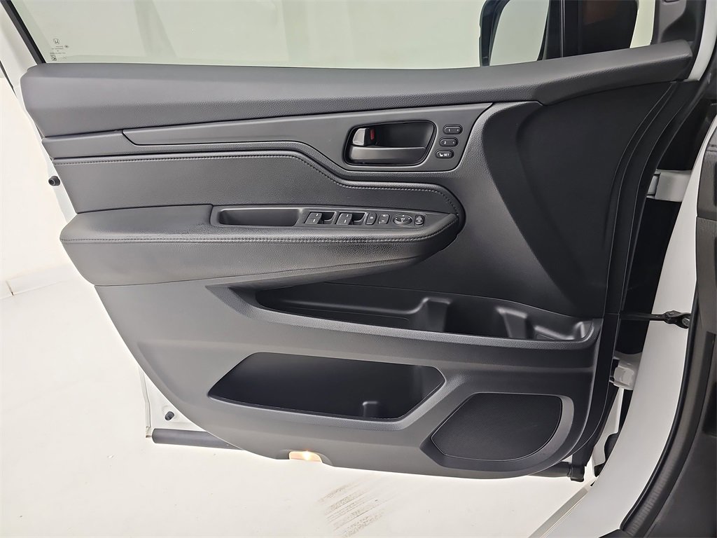 Used 2023 Honda Odyssey Sport image 43