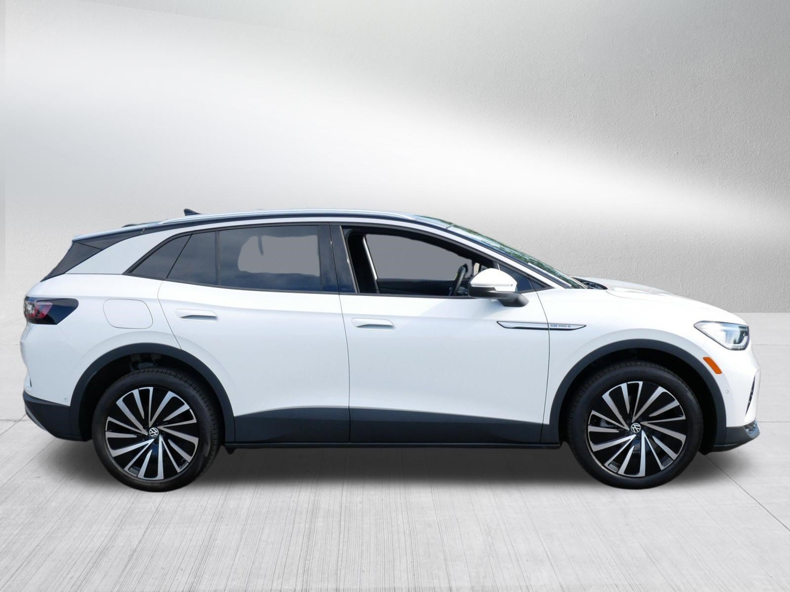 Certified 2023 Volkswagen ID.4 Pro S Plus AWD/4WD image 8