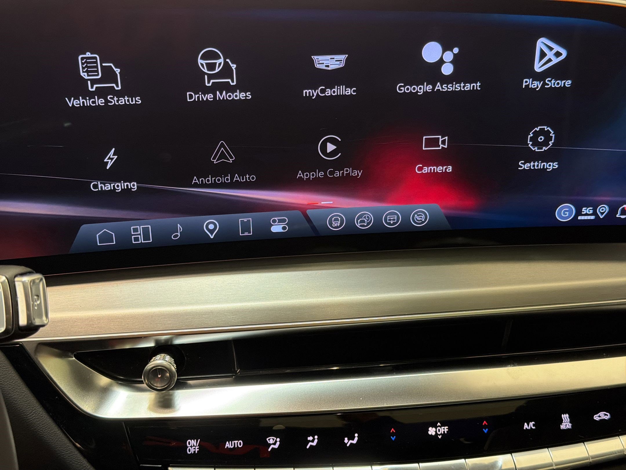 New 2026 Cadillac Lyriq V image 21