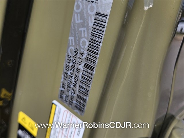 New 2025 Jeep Gladiator Sport image 19