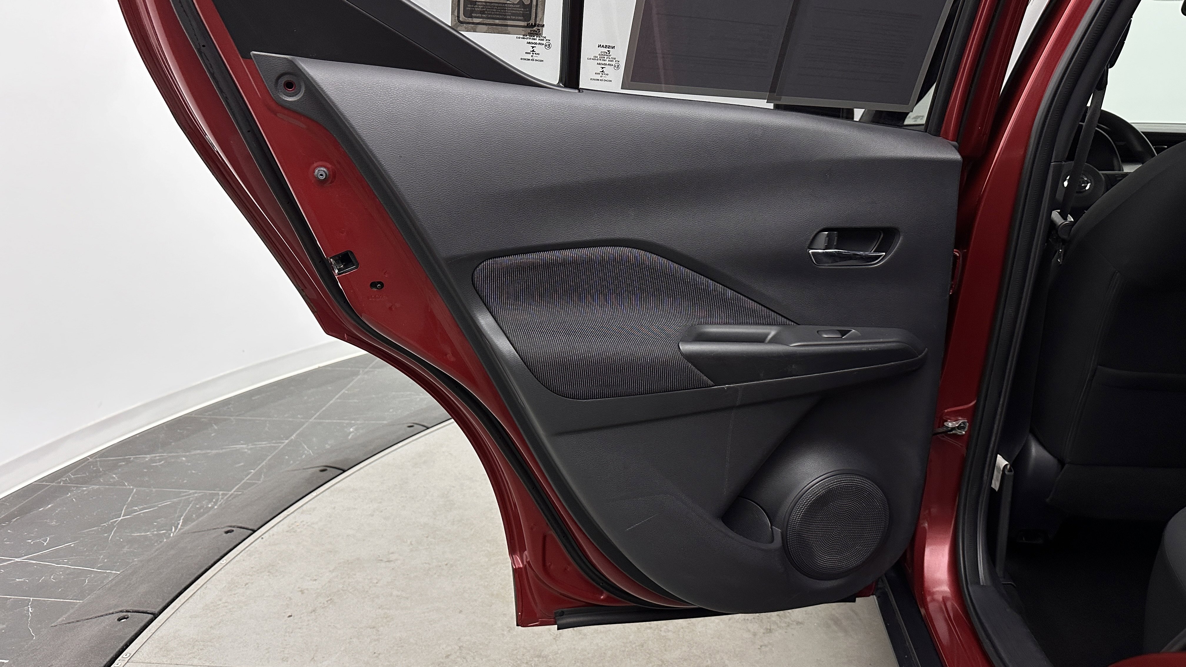 Used 2019 Nissan Kicks SV FWD image 21