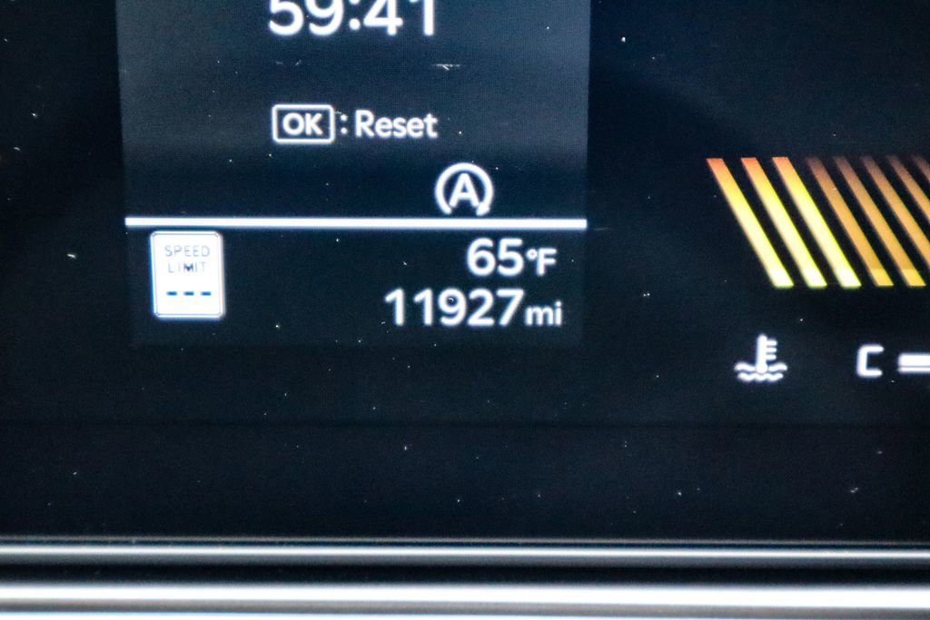 Used 2025 Kia Sorento S w/ Panoramic Sunroof Package image 28