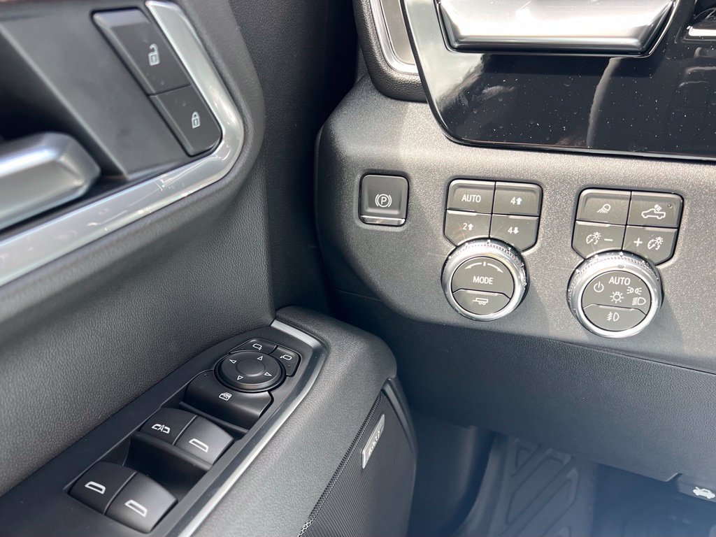 New 2026 GMC Sierra 1500 Elevation w/ Elevation Premium Package AWD/4WD image 25