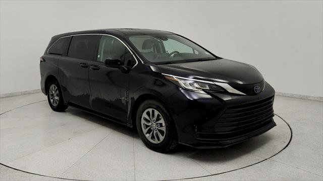 Certified 2023 Toyota Sienna LE