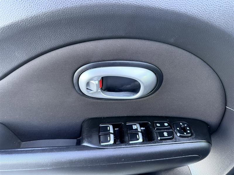 Used 2018 Kia Soul AUTO image 26