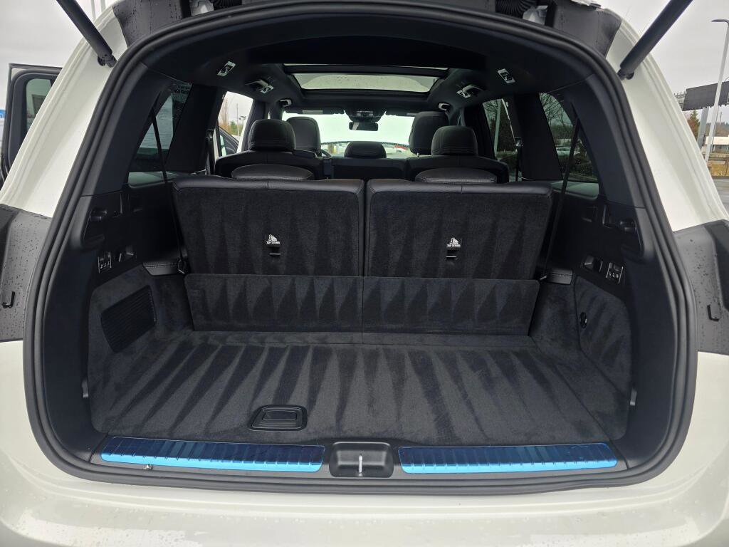 Certified 2025 Mercedes-Benz GLS 580 4MATIC image 11