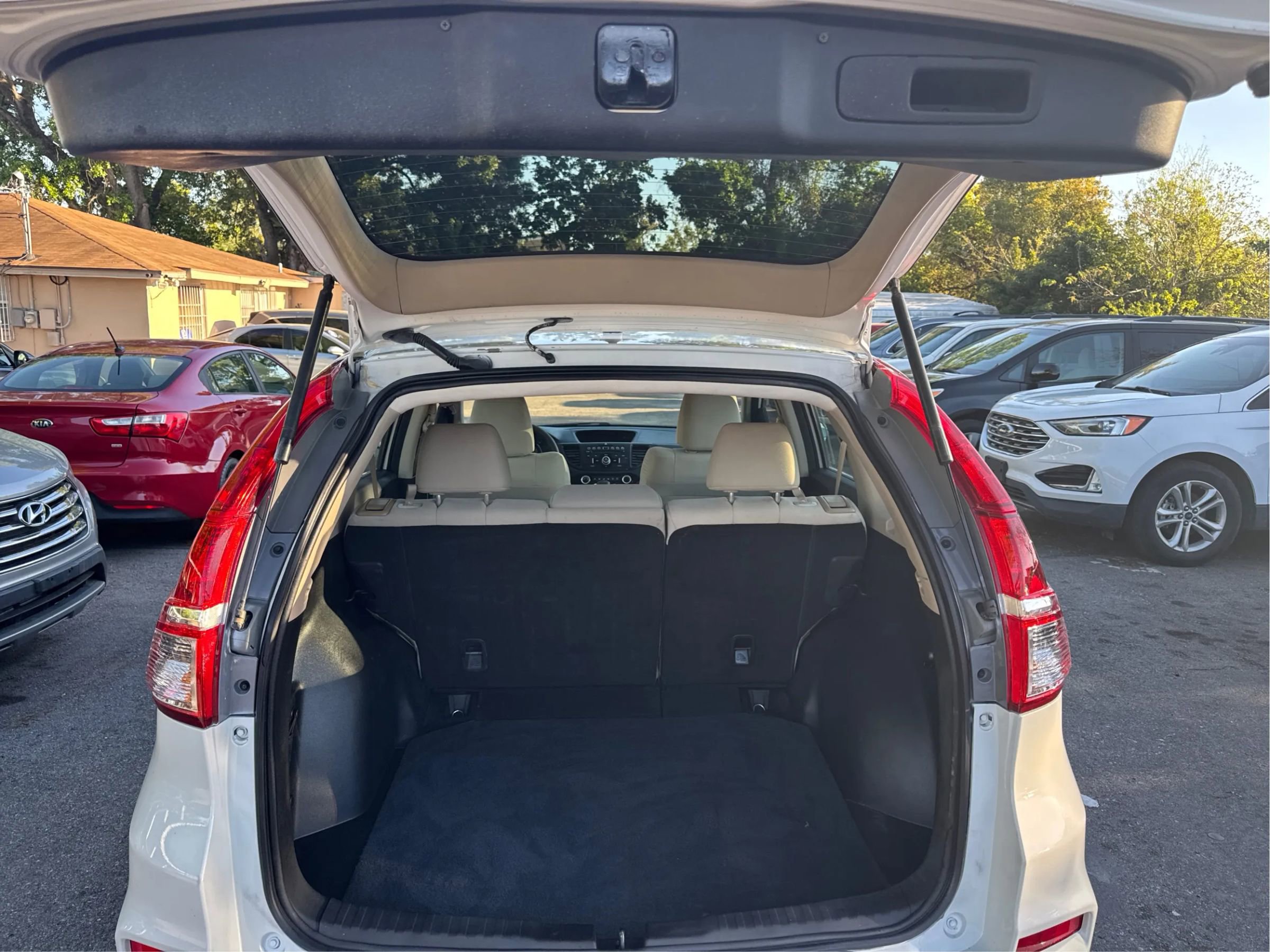 Used 2015 Honda CR-V LX image 12