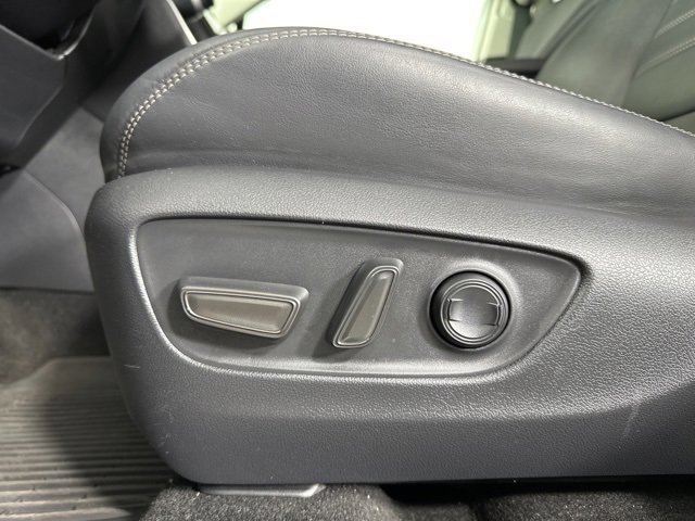 Used 2023 Toyota RAV4 XLE Premium image 22