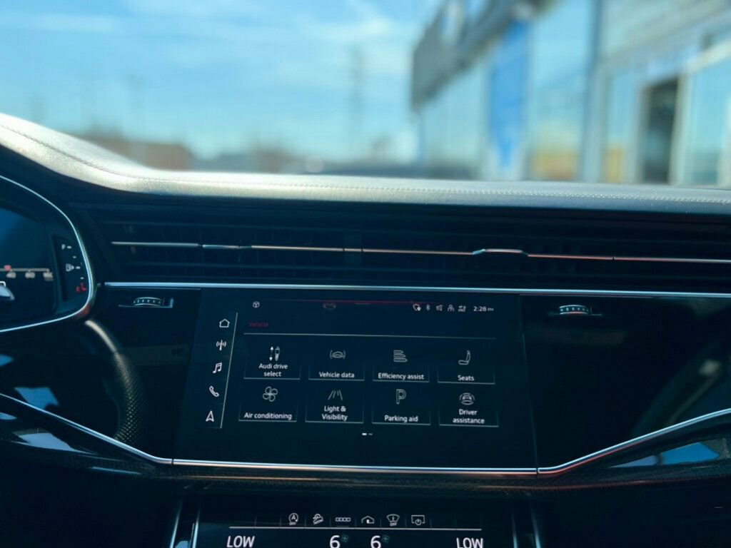 Used 2021 Audi SQ8 Prestige w/ Prestige Package image 24