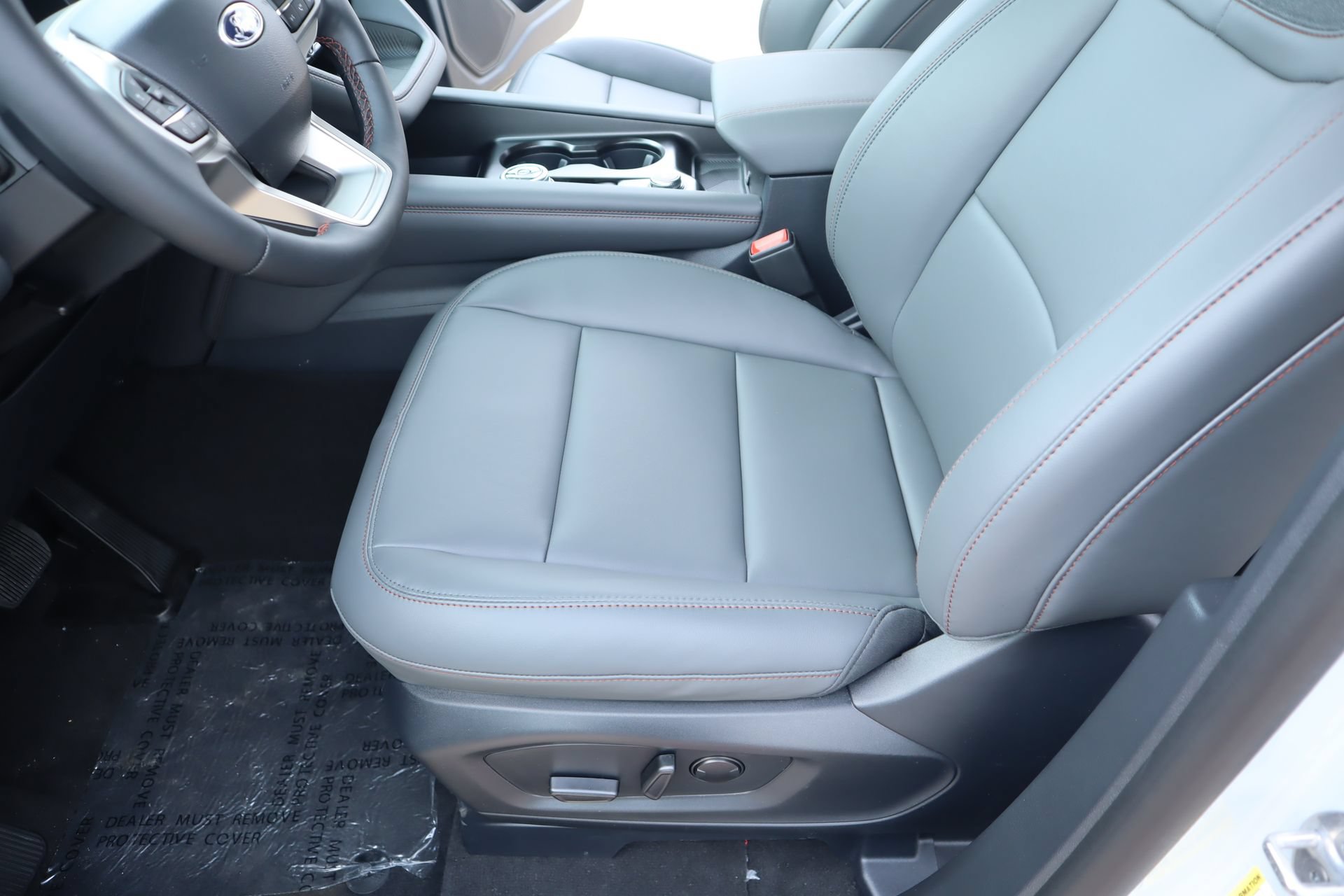 New 2026 Ford Explorer Active w/ Active Comfort Package RWD image 12