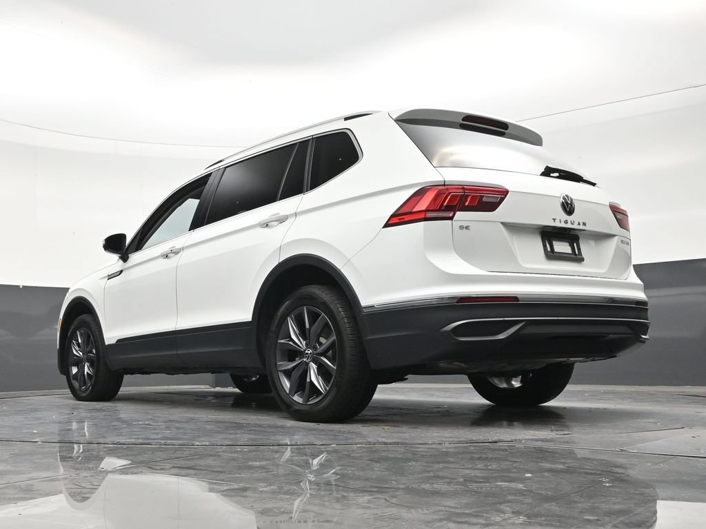 Used 2023 Volkswagen Tiguan SE FWD image 22
