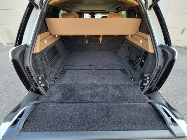 Used 2025 Land Rover Range Rover Long Wheelbase Autobiography AWD/4WD image 29
