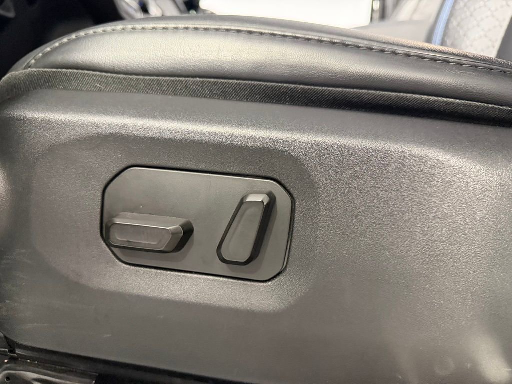 Used 2024 Jeep Wrangler High Altitude image 22