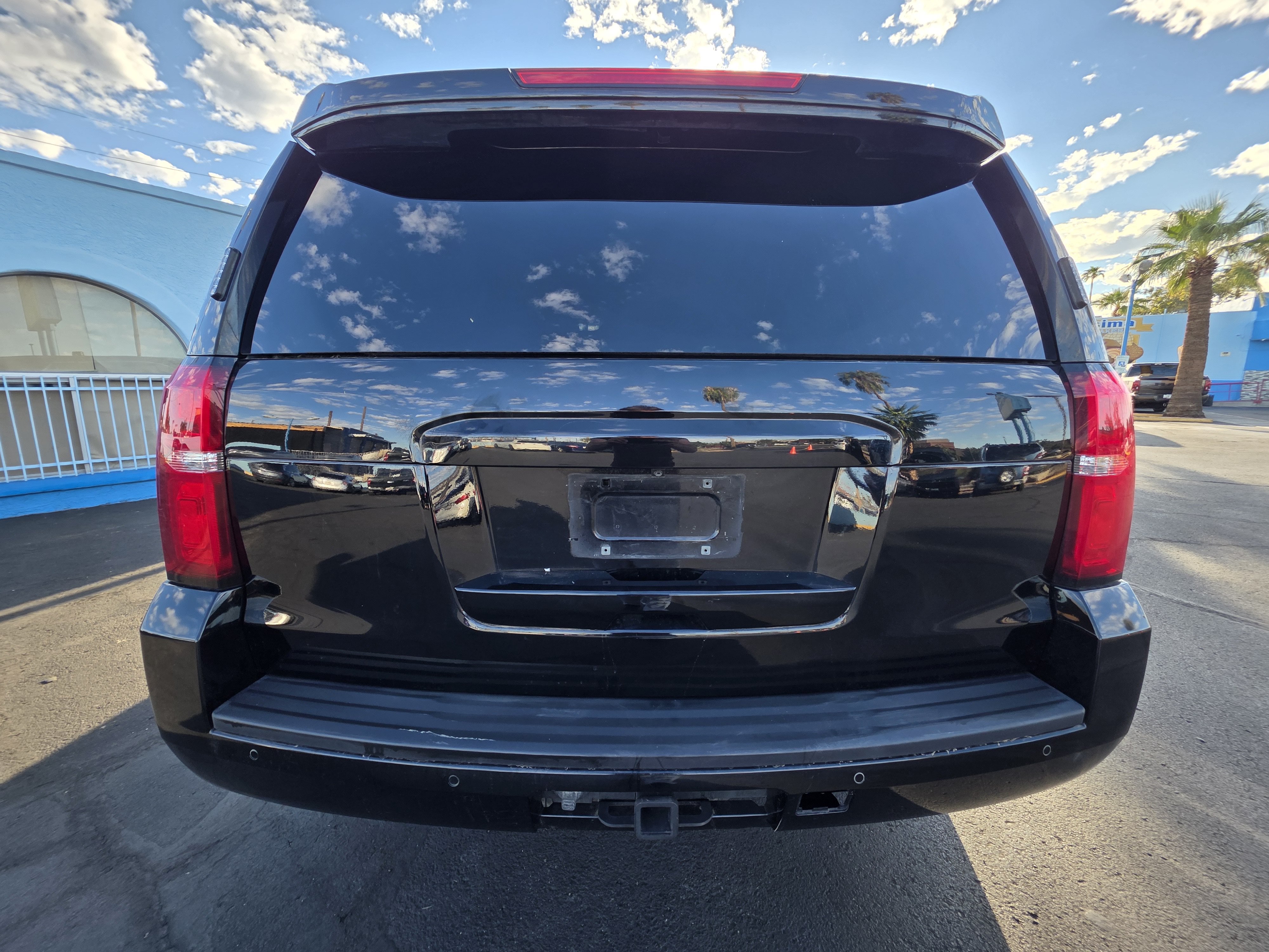 Used 2018 Chevrolet Tahoe 2WD w/ Remote Keyless Entry Package image 4