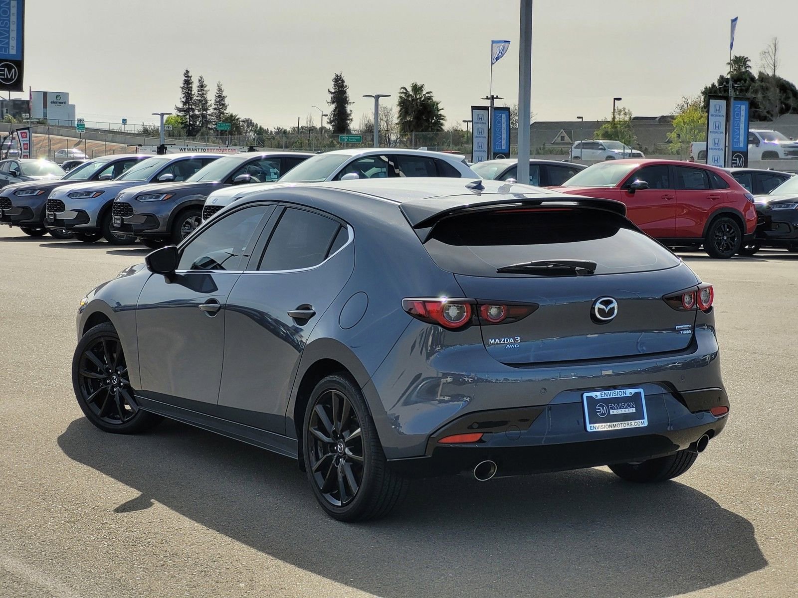 Used 2024 MAZDA MAZDA3 Hatchback w/Premium Plus Pkg image 7