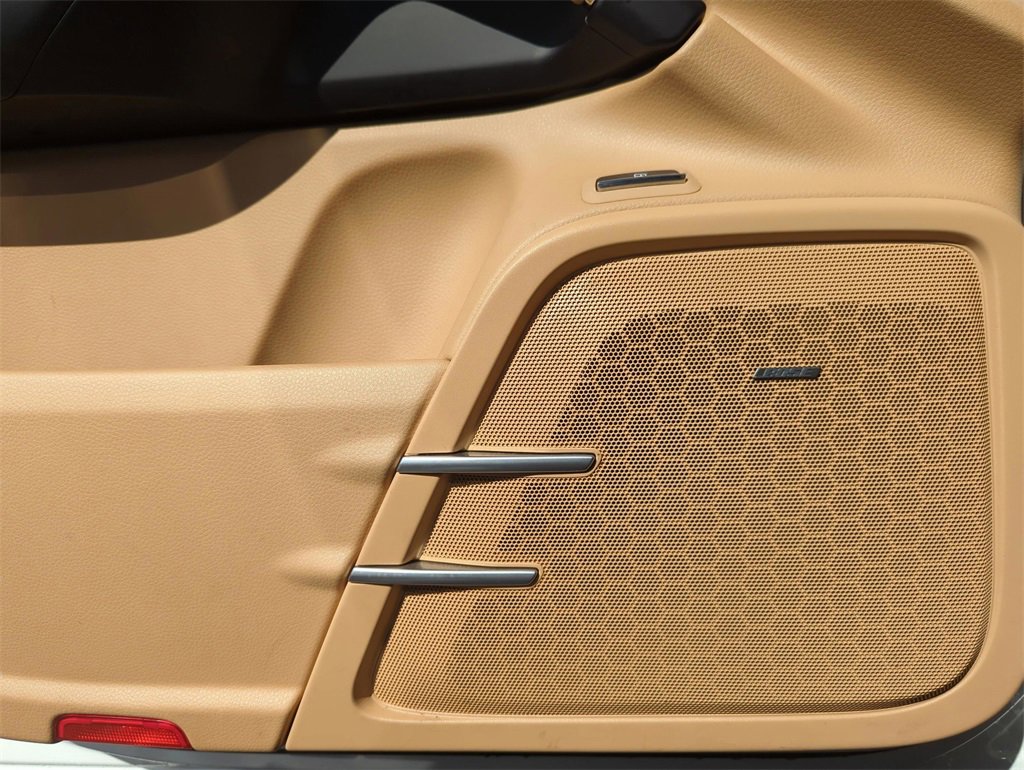 Used 2017 Porsche Cayenne S Platinum image 37