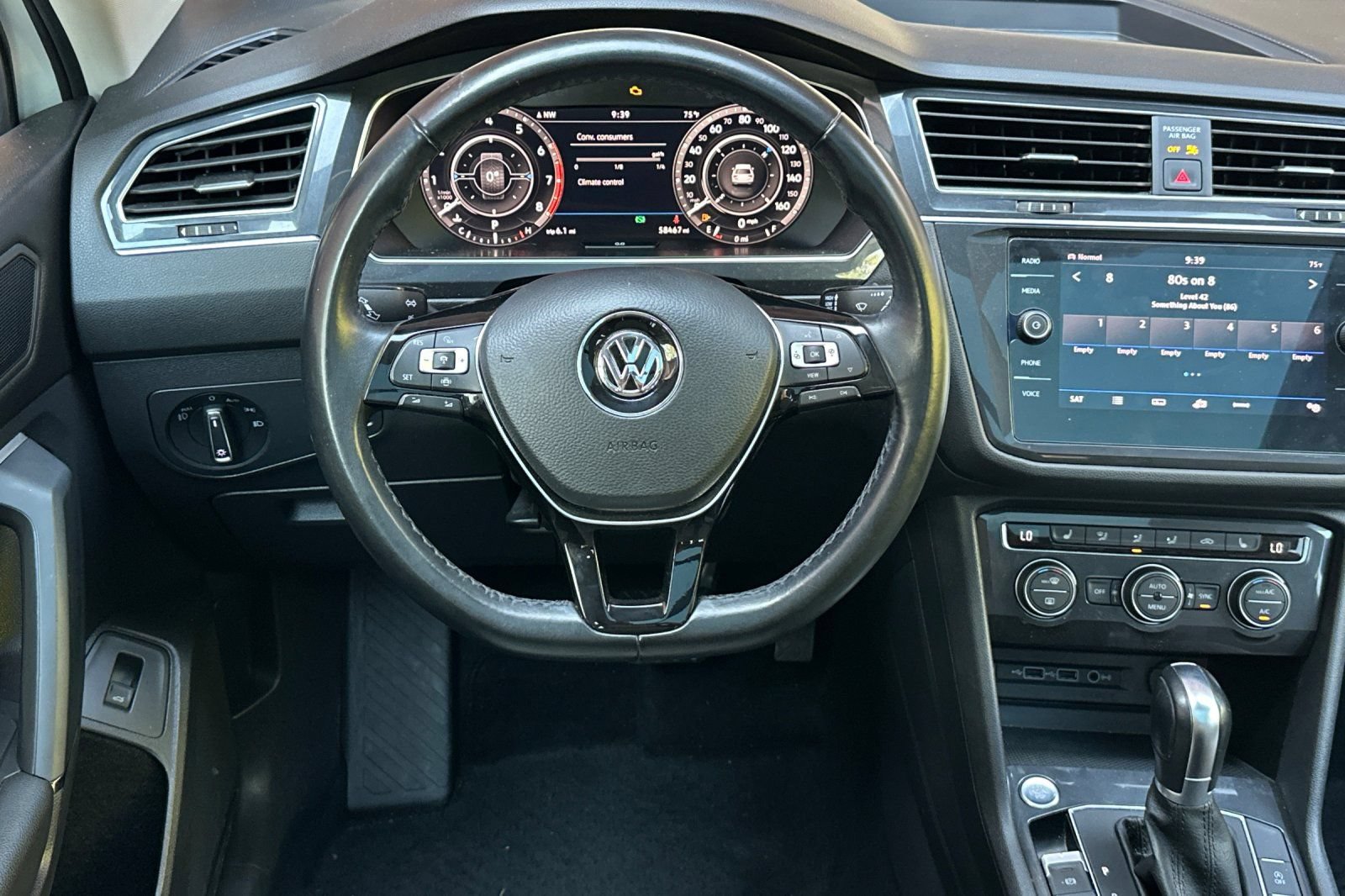 Used 2019 Volkswagen Tiguan SEL w/ 3rd Row Seat Package AWD/4WD image 19