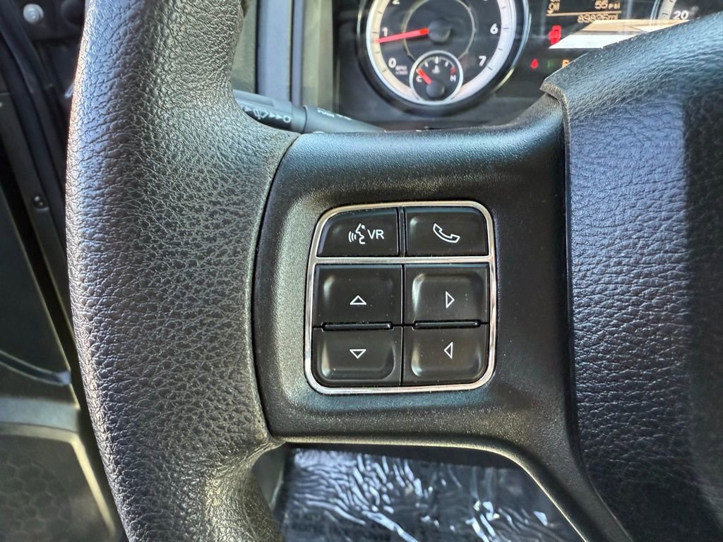 Used 2018 RAM 1500 Classic SLT AWD/4WD image 21