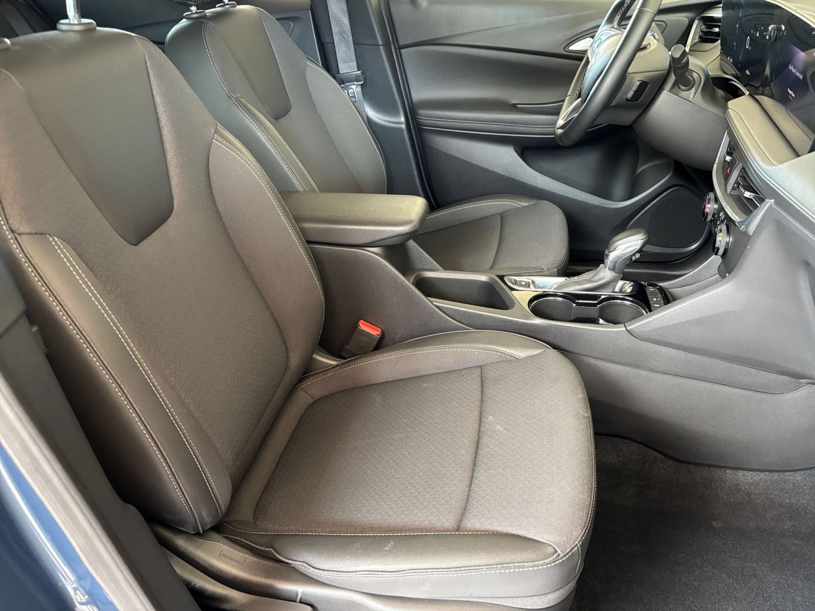 Used 2026 Buick Encore GX Preferred FWD image 34