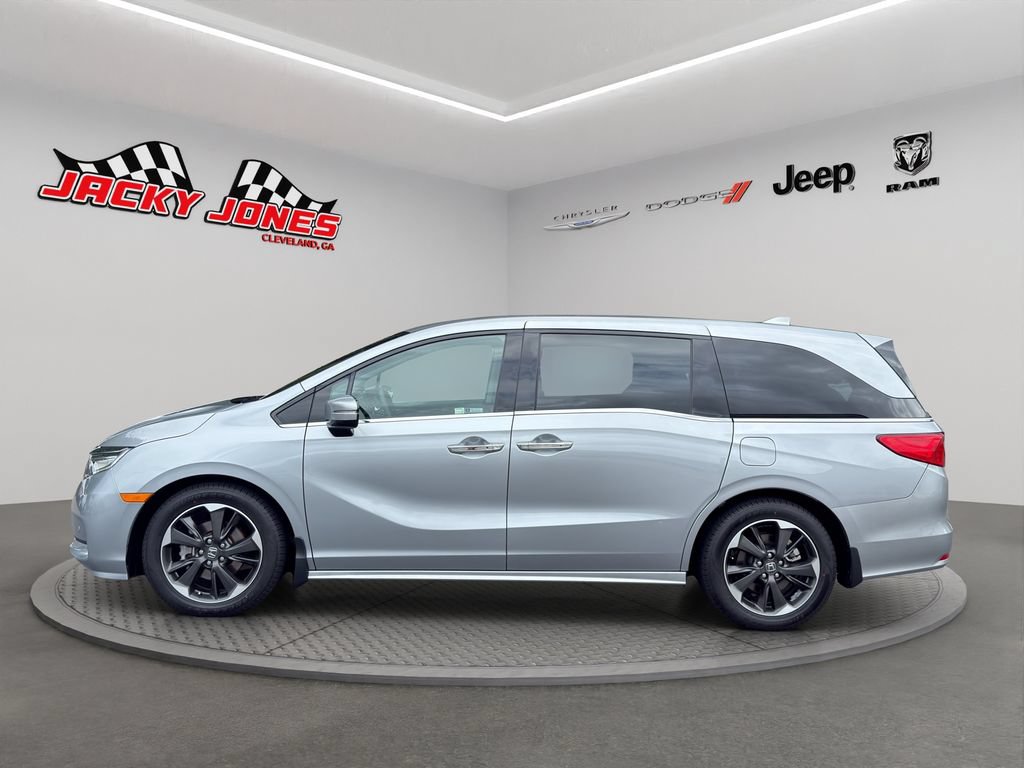 Used 2023 Honda Odyssey Elite image 3