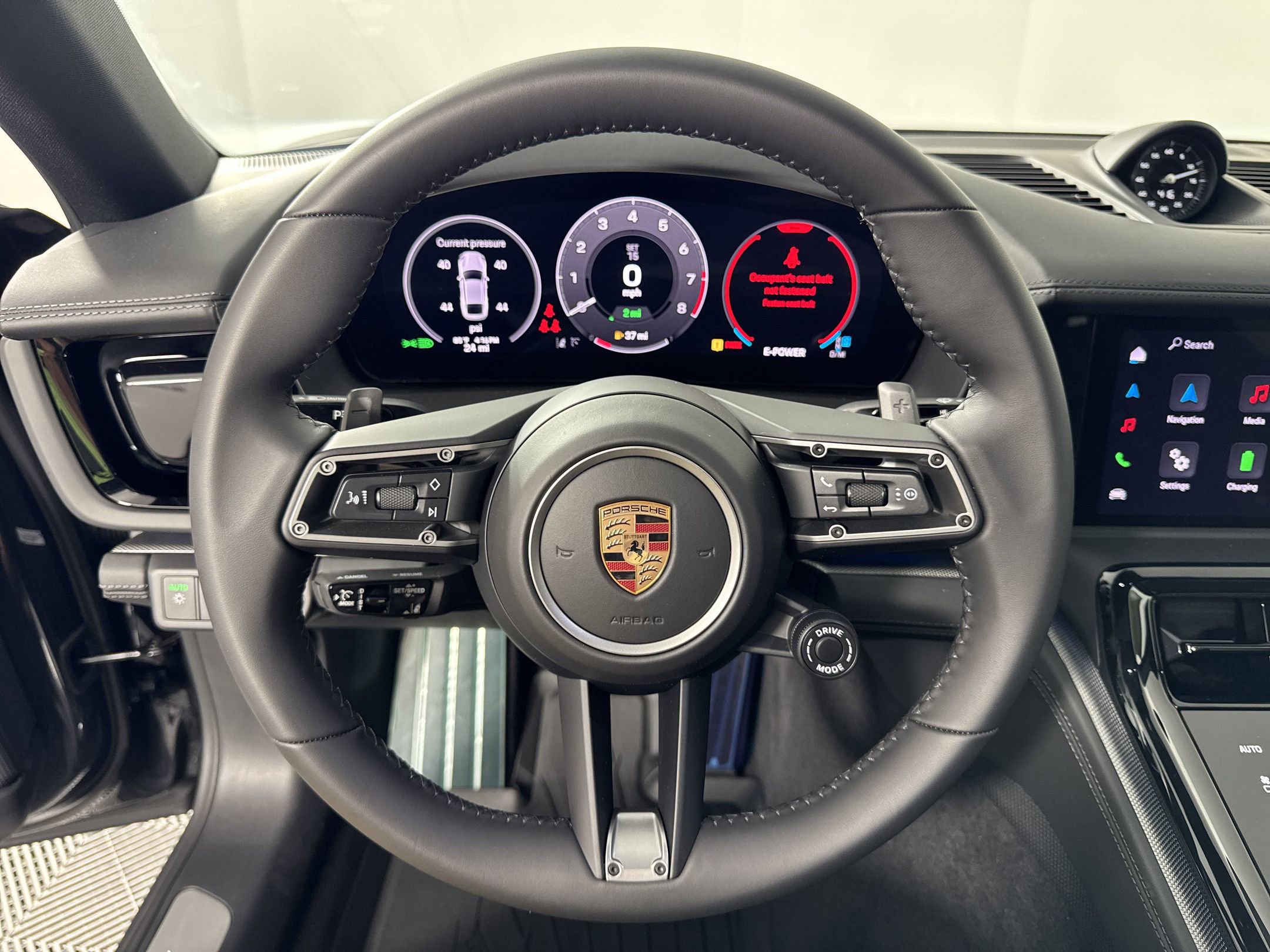 Used 2025 Porsche Panamera 4 image 17