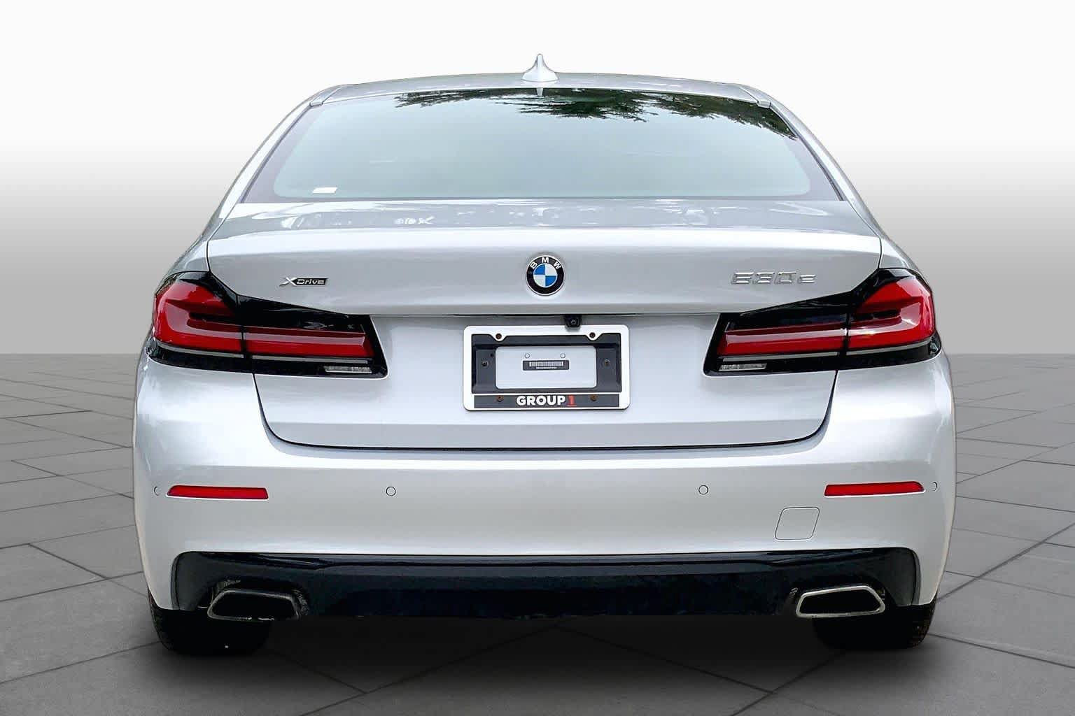 Used 2021 BMW 530e xDrive w/ Executive Package AWD/4WD image 5